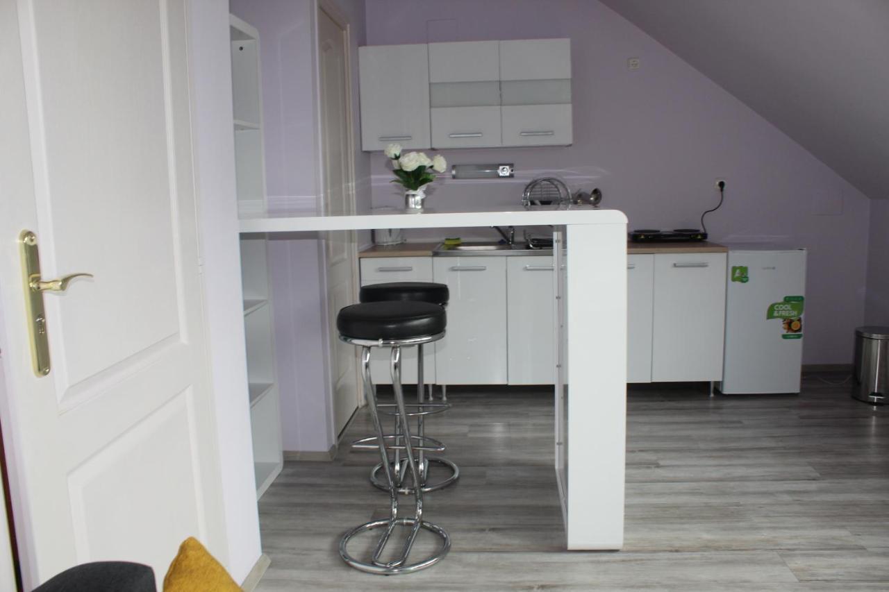 Sunny House Apartman Szegedin Exterior foto