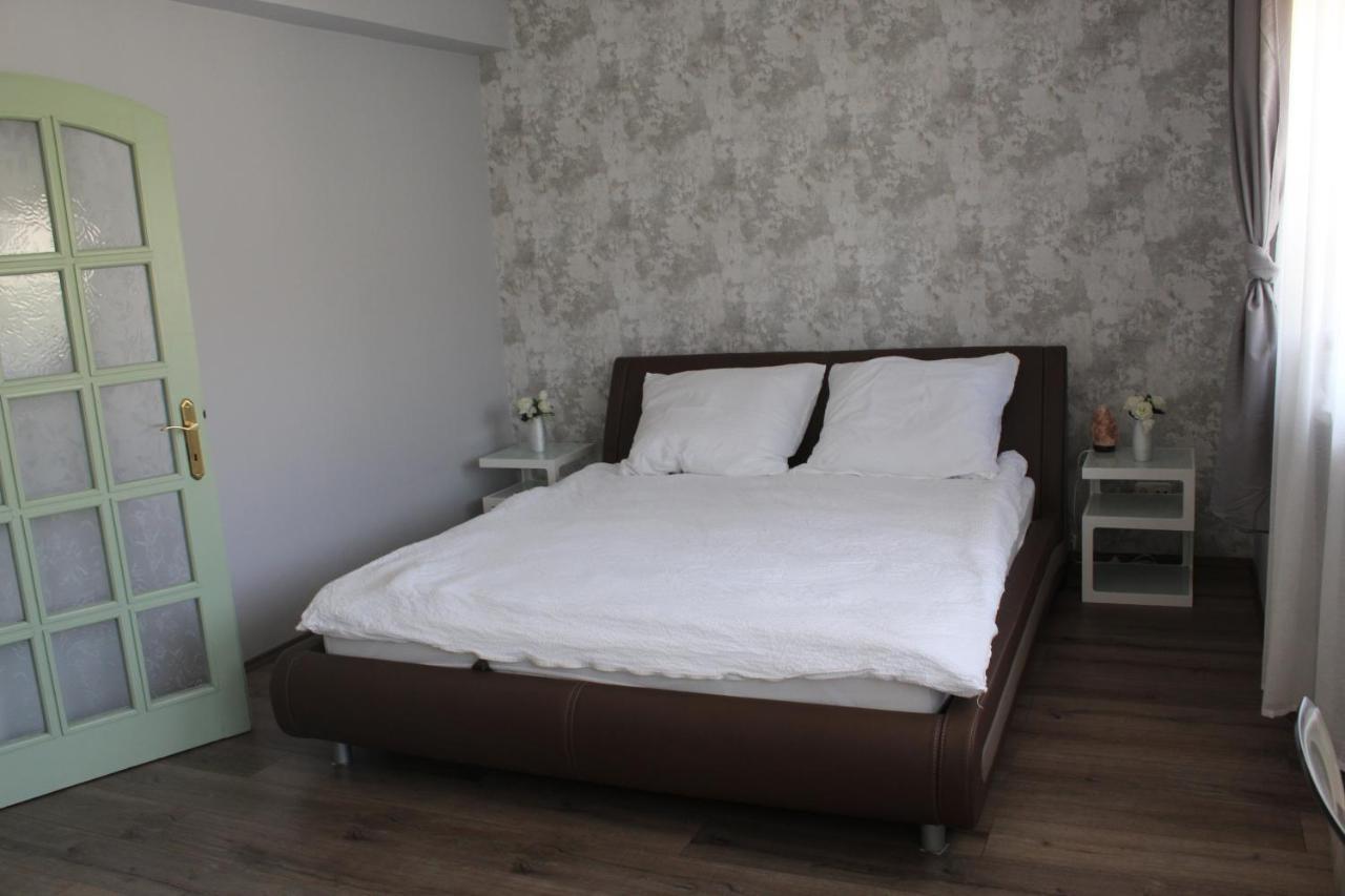 Sunny House Apartman Szegedin Exterior foto